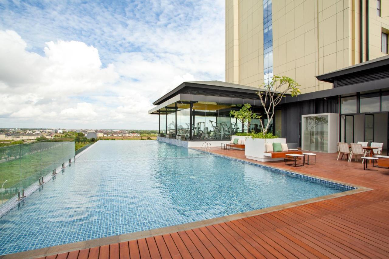 Wyndham Opi Hotel פאלמבאנג מראה חיצוני תמונה