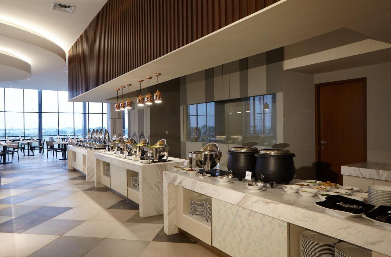 Wyndham Opi Hotel פאלמבאנג מראה חיצוני תמונה