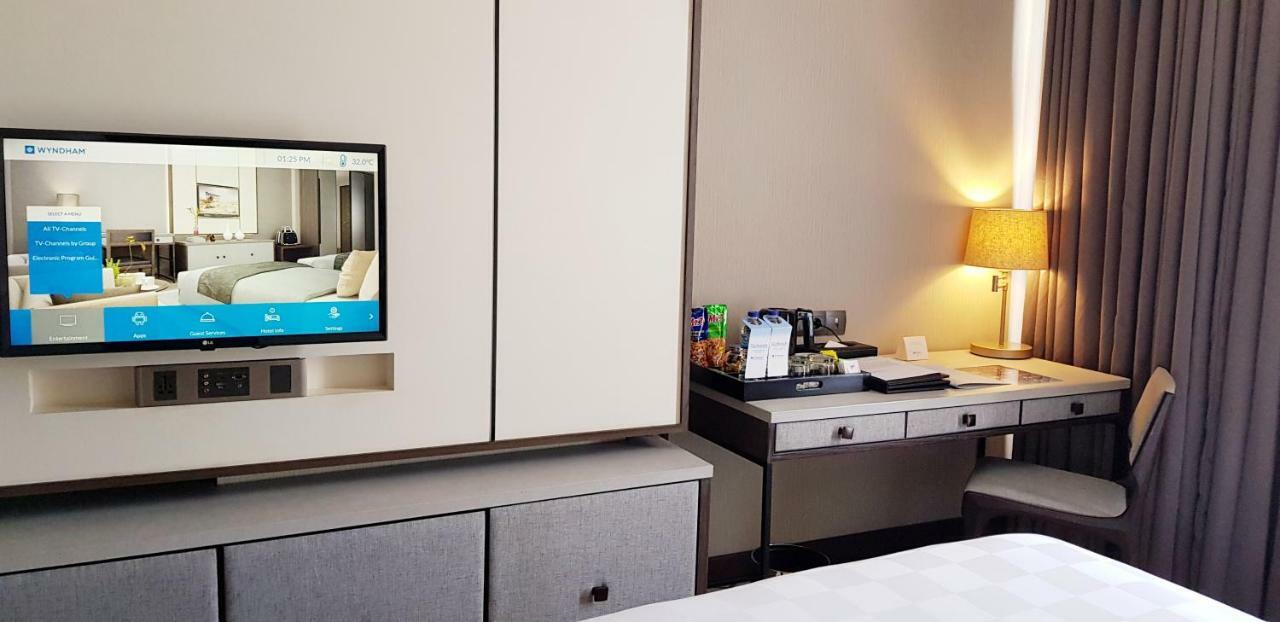 Wyndham Opi Hotel פאלמבאנג מראה חיצוני תמונה